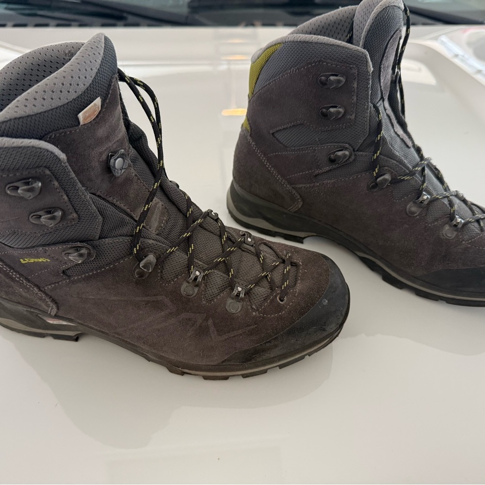 Lowa Dark Gray Hiking Boots